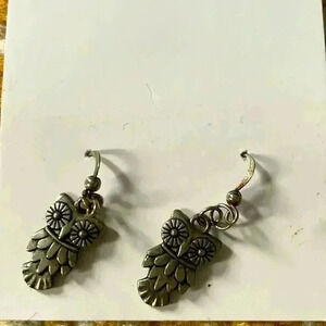 Silver lightweight owl earrings
